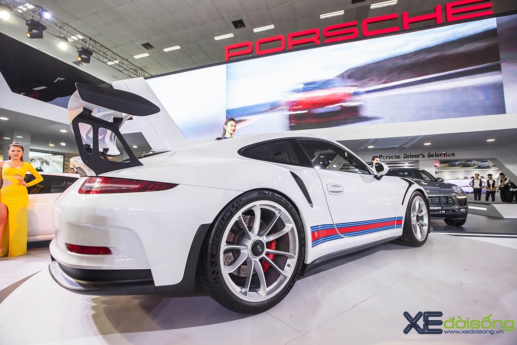 Chạm vào giấc mơ tốc độ Porsche 911 GT3 RS ở Hà Nội ảnh 5