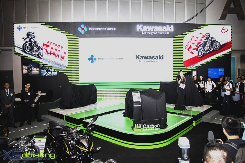 'Siêu môtô” Kawasaki H2 Carbon Limited xuất hiện tại Triển lãm xe máy 2017 ảnh 7