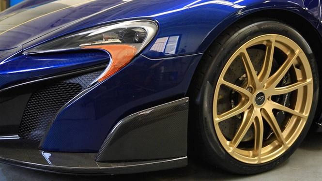 Siêu xe hàng độc McLaren 675LT Spider mạ vàng giá hơn 18 tỷ đồng ảnh 2