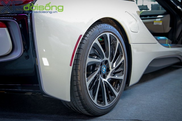 Lốp Bridgestone trên xe BMW - nâng tầm đẳng cấp 'xế' sang ảnh 6