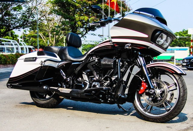 Harley­-Davidson Road Glide Special giá từ 1 tỷ đồng tại Việt Nam  ảnh 1