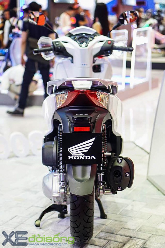 Diện kiến SH300i ABS tại Triển lãm xe máy Việt Nam 2016 ảnh 10