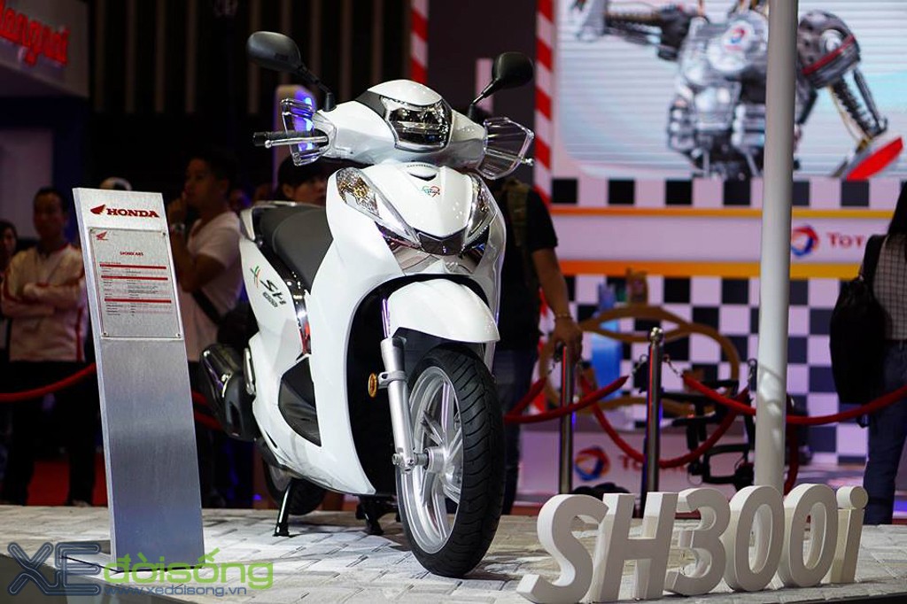 Diện kiến SH300i ABS tại Triển lãm xe máy Việt Nam 2016 ảnh 1