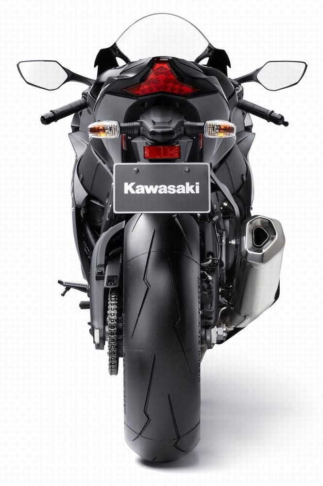 Kawasaki chính thức hé lộ mẫu xe nâng cấp ZX-10RR 2017 ảnh 6