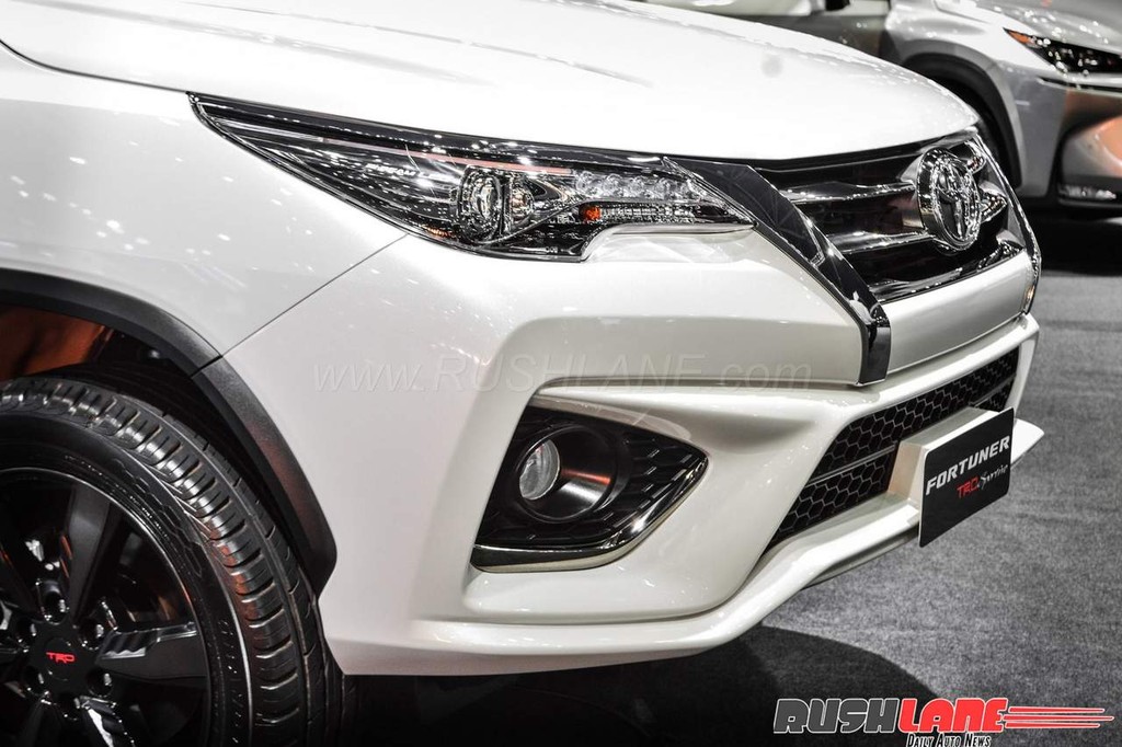 Toyota Fortuner 2017 TRD Sportivo giá hơn 1,1 tỷ vừa ra mắt Thái Lan ảnh 4