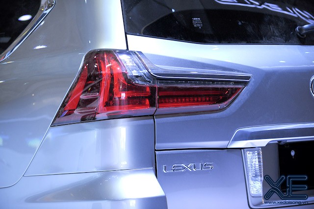 Cận cảnh thay đổi từ trong ra ngoài của Lexus LX570 2016 ảnh 8