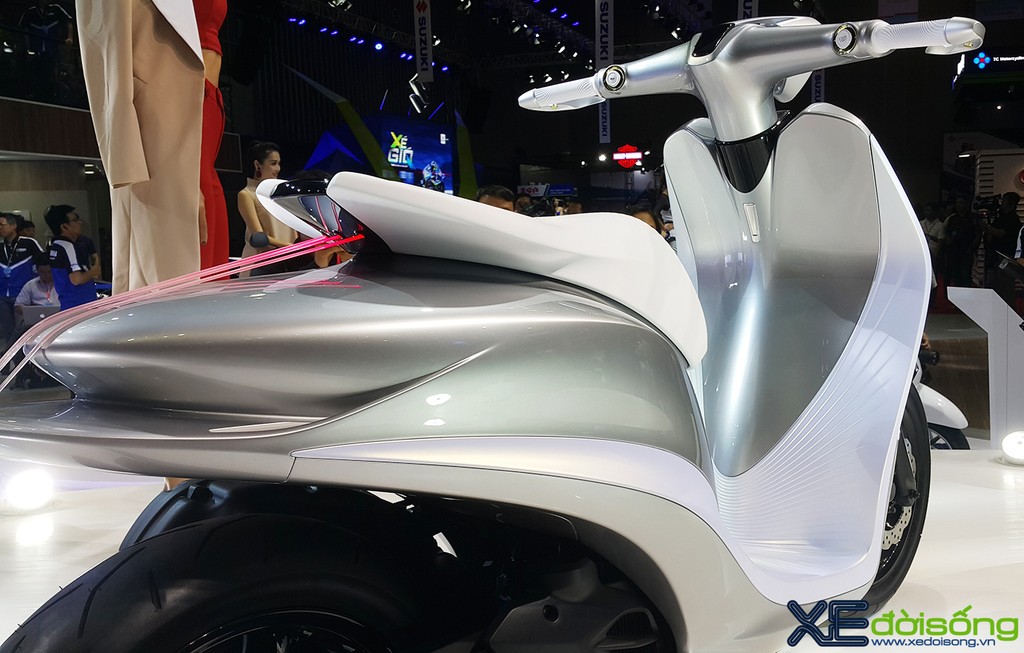 Yamaha Việt Nam lại ra mắt chiếc Glorious Concept tuyệt đẹp tại Triển lãm xe máy ảnh 5