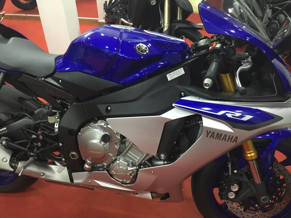 Siêu môtô Yamaha YZF-R1 2015 đầu tiên ‘cập bến’ Việt Nam ảnh 4