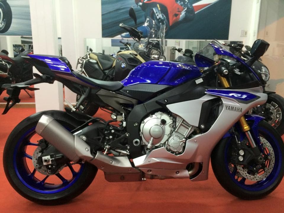 Siêu môtô Yamaha YZF-R1 2015 đầu tiên ‘cập bến’ Việt Nam ảnh 1
