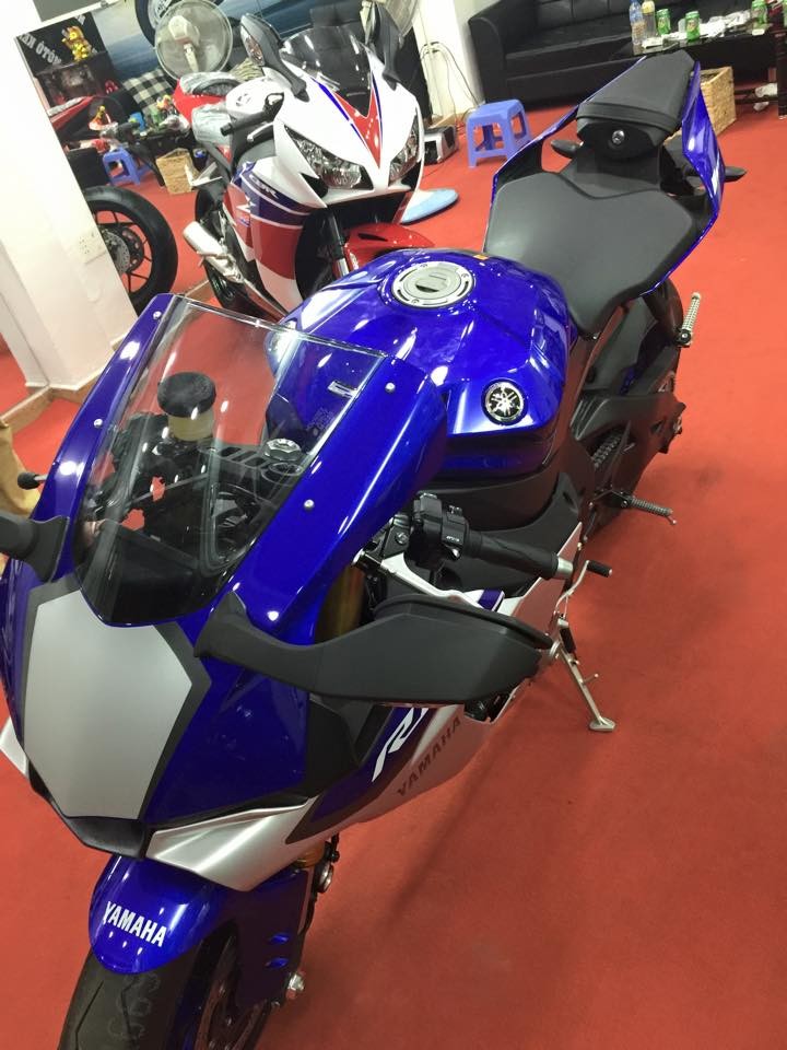 Siêu môtô Yamaha YZF-R1 2015 đầu tiên ‘cập bến’ Việt Nam ảnh 7