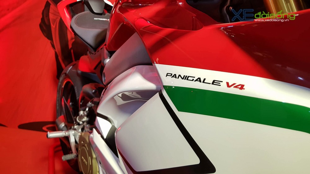 Biker Hà Nội mua Ducati Panigale V4 Speciale đầu tiên Châu Á giá 2 tỷ đồng  ảnh 6