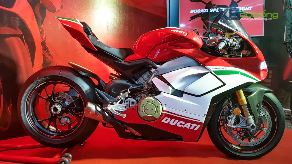 Biker Hà Nội mua Ducati Panigale V4 Speciale đầu tiên Châu Á giá 2 tỷ đồng  ảnh 4