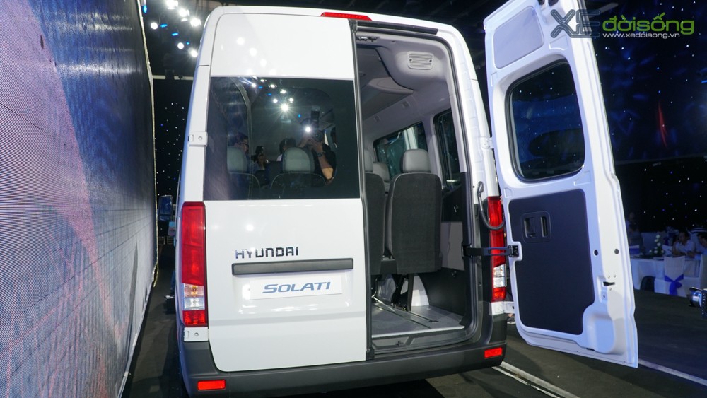 Hyundai Solati ra mắt Việt Nam với giá 1,08 tỷ đồng, đấu Ford Transit ảnh 7