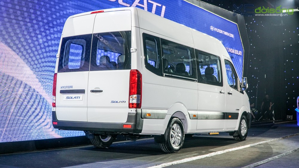 Hyundai Solati ra mắt Việt Nam với giá 1,08 tỷ đồng, đấu Ford Transit ảnh 2