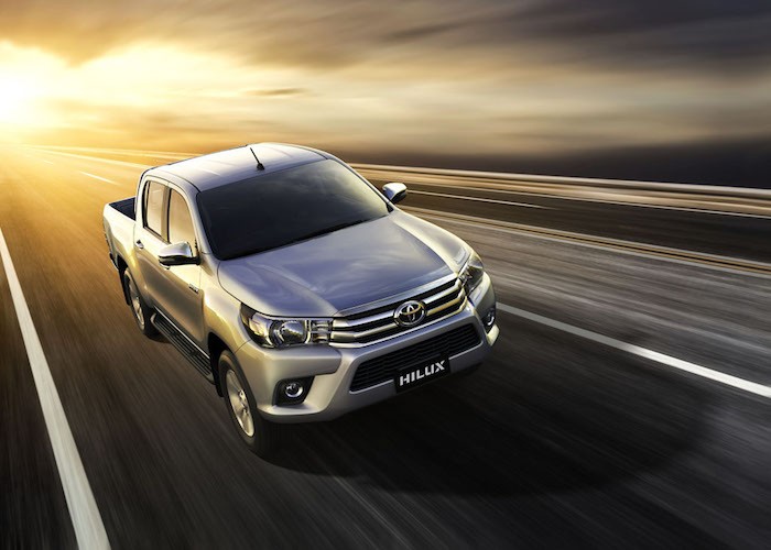 Toyota Việt Nam thêm phiên bản và giảm giá Hilux 2017 ảnh 2