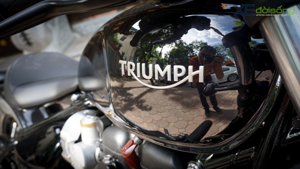 Khui thùng loạt xe Triumph Bonneville Bobber Black 2018 vừa về Hà Nội ảnh 7
