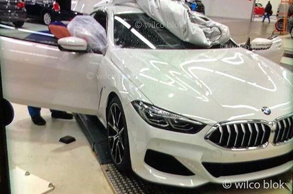 Chưa ra mắt chính thức, BMW 8 Series đã lộ diện “trần trụi” ảnh 1