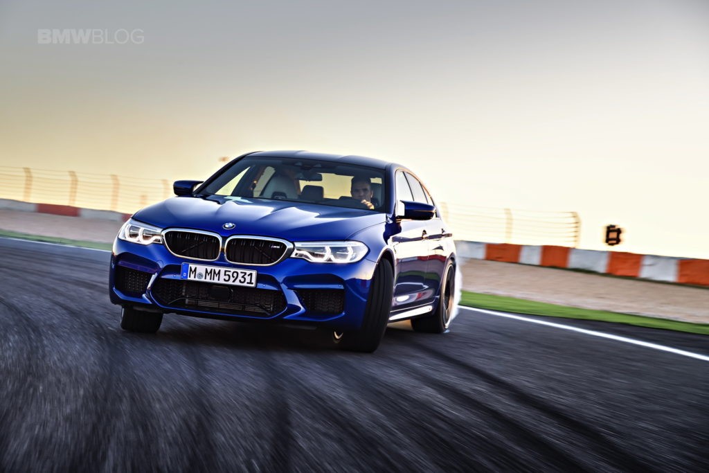 BMW M5 thế hệ mới sắp có phiên bản “siêu khủng“ ảnh 2
