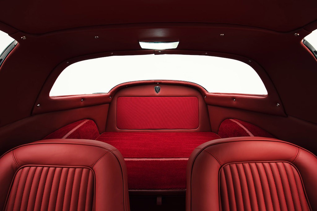 Chevrolet Corvette Stingray cổ được “hiện đại hóa” bởi người Ý ảnh 2