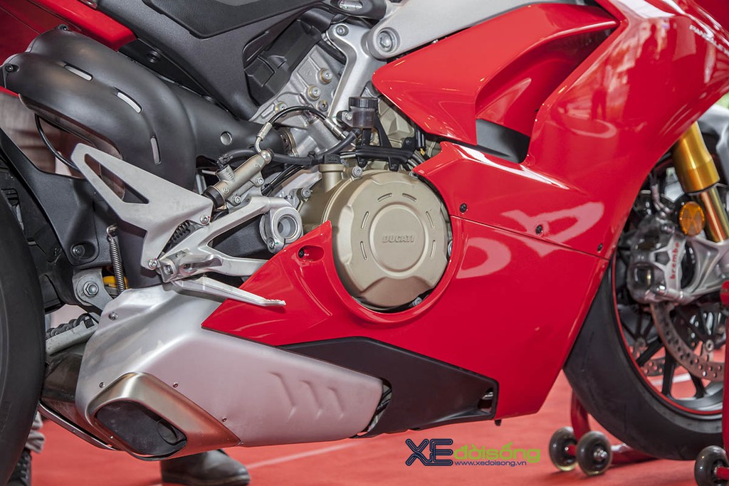 Cận cảnh superbike Ducati Panigale V4 S chính hãng vừa ra mắt Sài Gòn ảnh 11