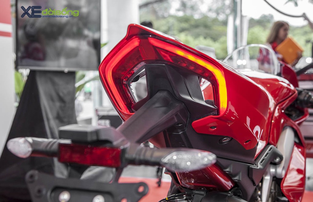 Cận cảnh superbike Ducati Panigale V4 S chính hãng vừa ra mắt Sài Gòn ảnh 18