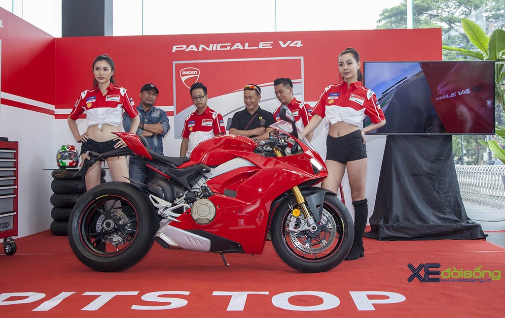 Cận cảnh superbike Ducati Panigale V4 S chính hãng vừa ra mắt Sài Gòn ảnh 3