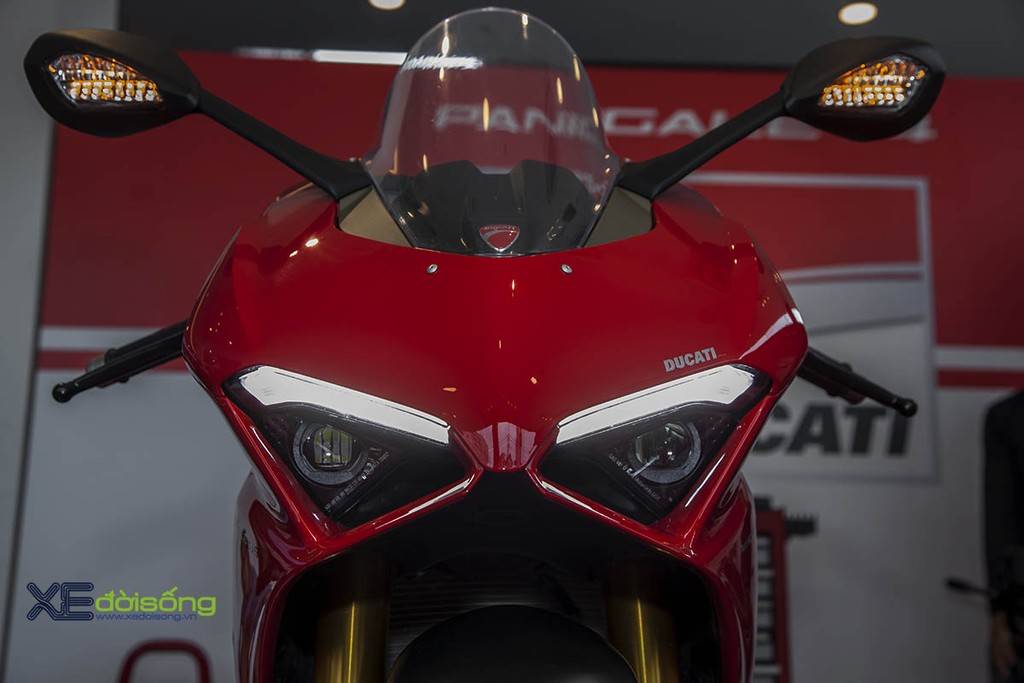 Cận cảnh superbike Ducati Panigale V4 S chính hãng vừa ra mắt Sài Gòn ảnh 9