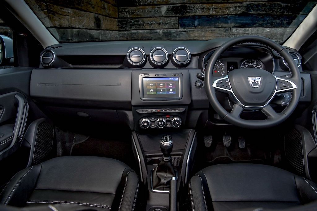 Soi SUV hạng B giá rẻ Dacia Duster chỉ từ 306,4 triệu ảnh 3