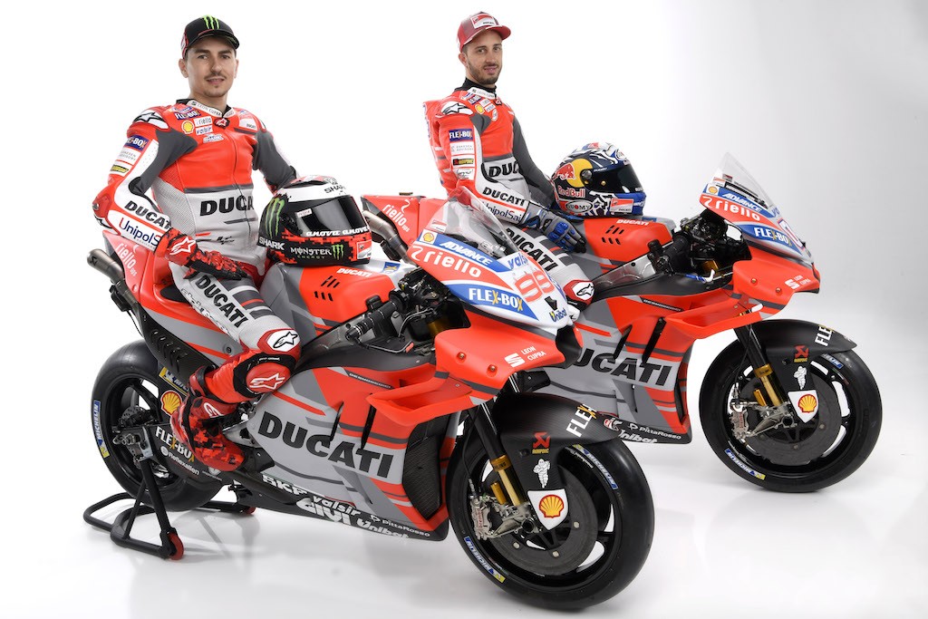 Soi chi tiết xe đua MotoGP Ducati Desmosedici GP18 ảnh 11
