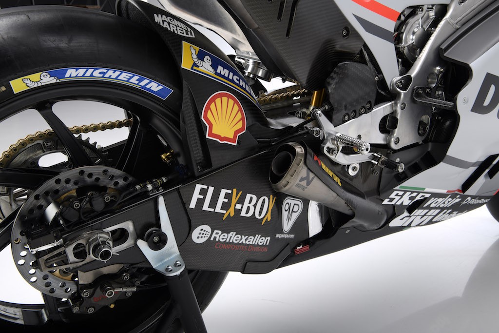 Soi chi tiết xe đua MotoGP Ducati Desmosedici GP18 ảnh 9