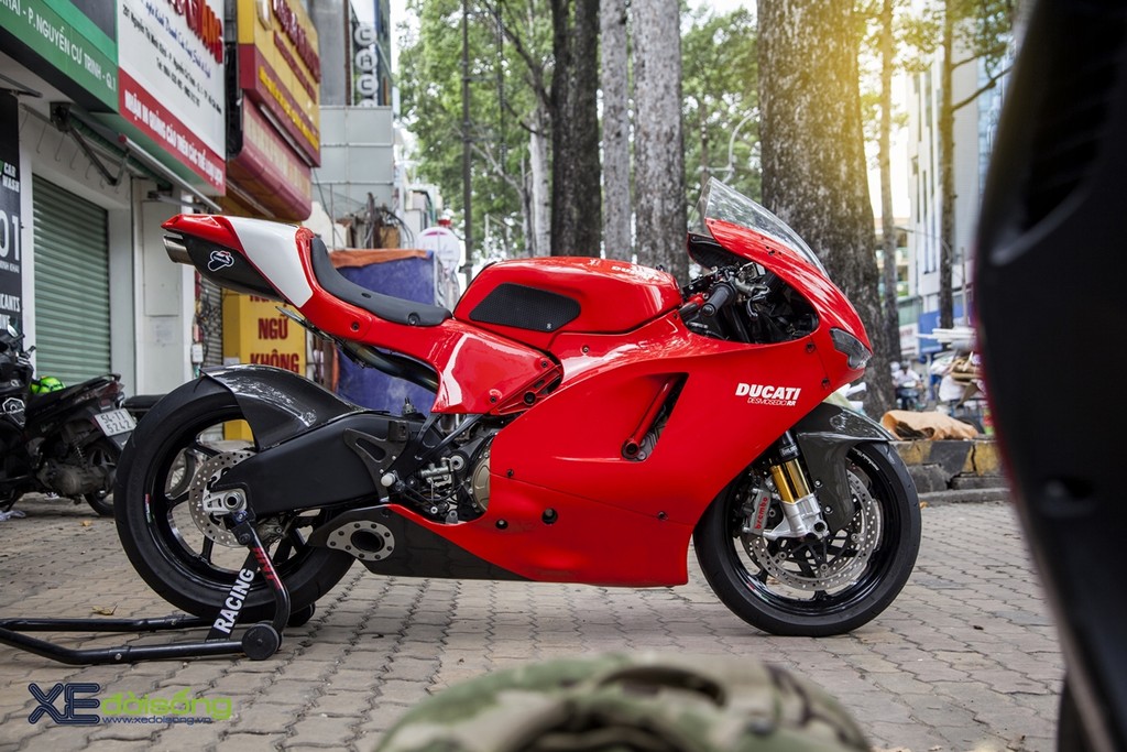 Siêu phẩm tốc độ Ducati Desmosedici RR đầu tiên lăn bánh tại Việt Nam ảnh 20