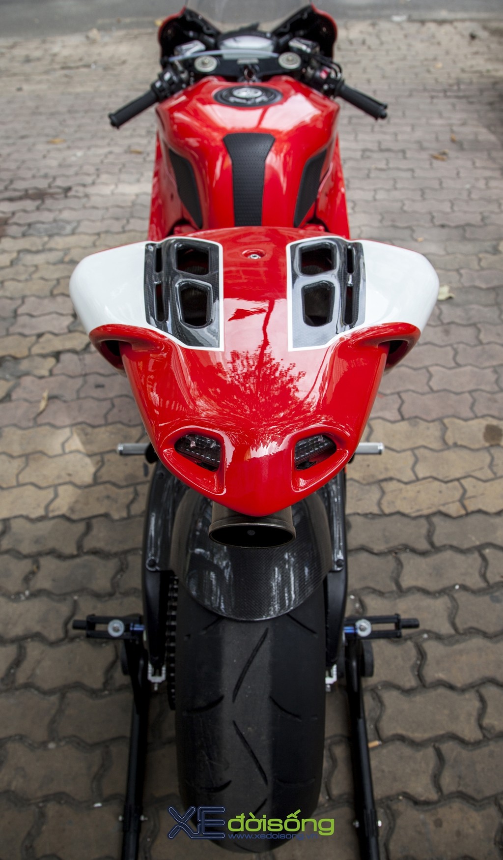 Siêu phẩm tốc độ Ducati Desmosedici RR đầu tiên lăn bánh tại Việt Nam ảnh 21