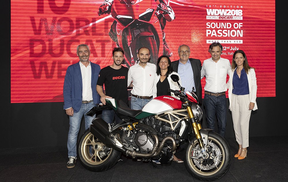Ra mắt Ducati Monster 1200 25° Anniversario giới hạn 500 chiếc ảnh 1