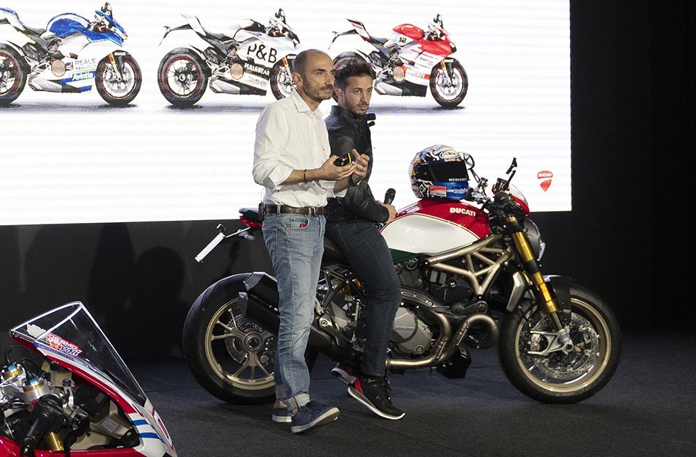 Ra mắt Ducati Monster 1200 25° Anniversario giới hạn 500 chiếc ảnh 11