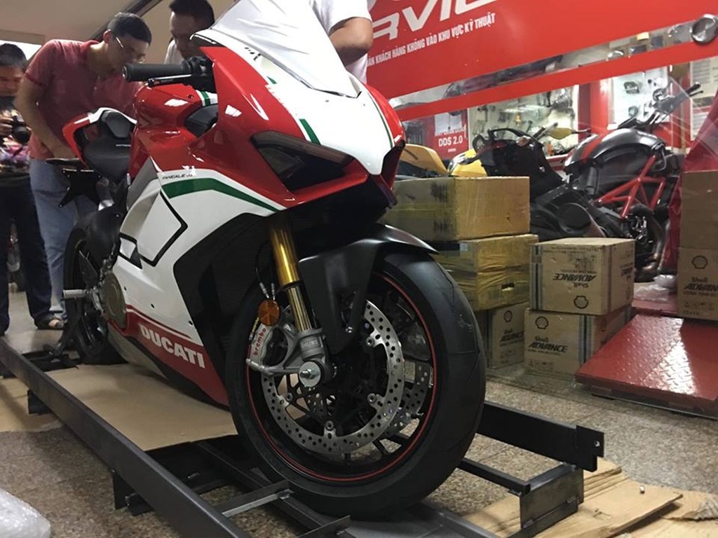 Siêu mô tô Ducati Panigale V4 Speciale giá 2 tỷ về Việt Nam ảnh 1