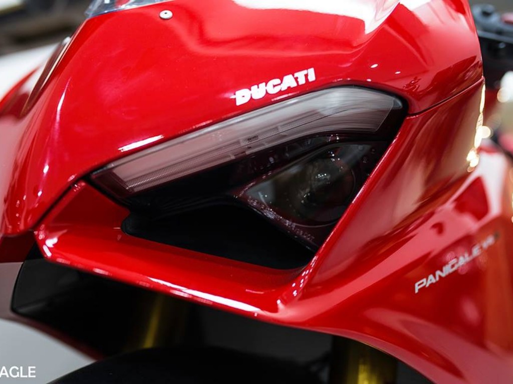 Chi tiết Ducati V4 S đầu tiên về Việt Nam, giá khoảng 1,6 tỷ đồng ảnh 4