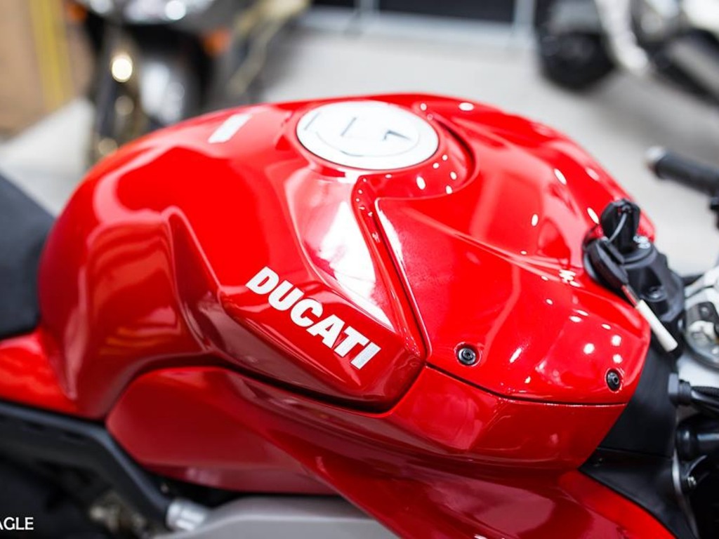 Chi tiết Ducati V4 S đầu tiên về Việt Nam, giá khoảng 1,6 tỷ đồng ảnh 2