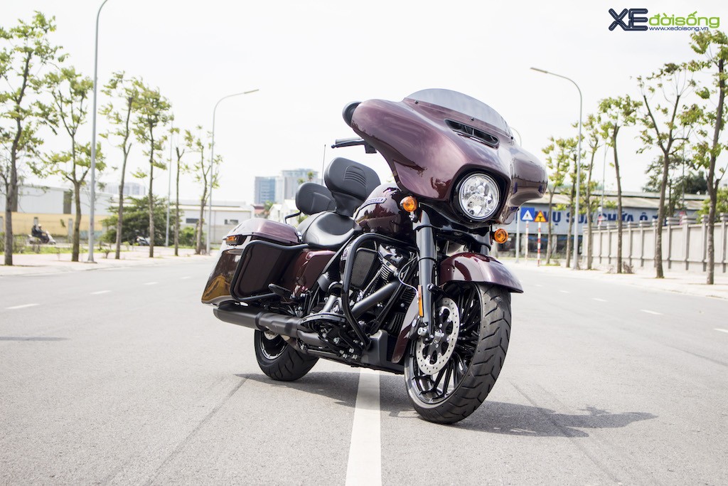 Đánh giá chi tiết Harley-Davidson Street Glide Special 2018 giá 1,35 tỷ  ảnh 10