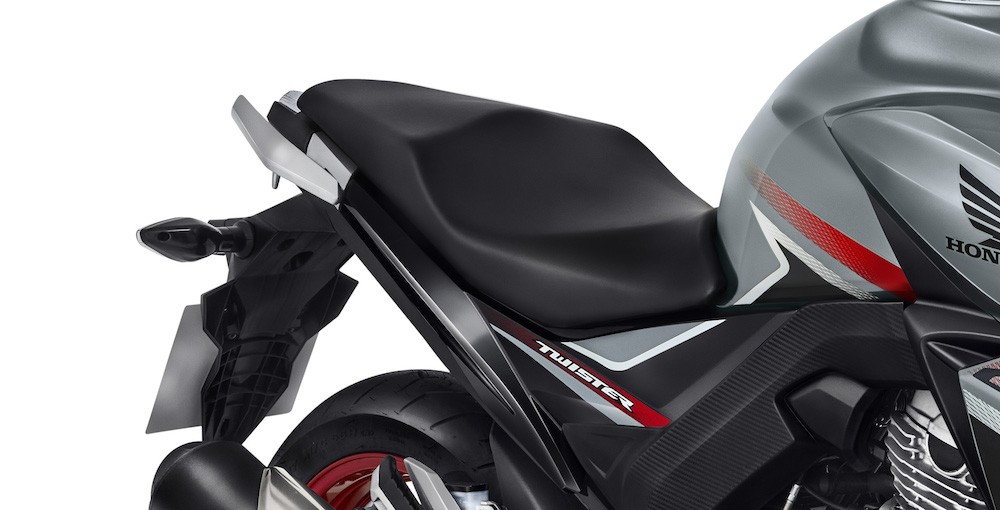 Cận cảnh mô tô giá rẻ Honda CB250 Twister 2018 ảnh 6