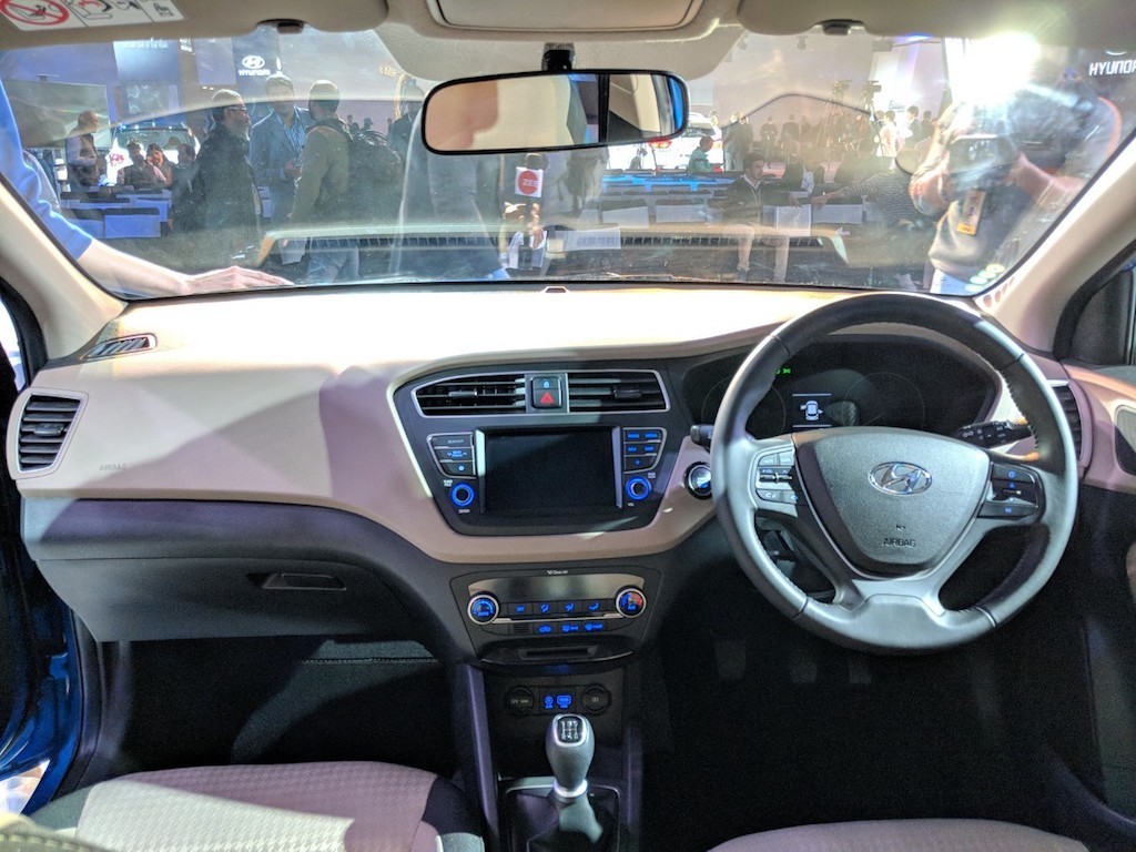 Hatchback hạng B Hyundai i20 2018 giá từ 188 triệu có gì mới? ảnh 3