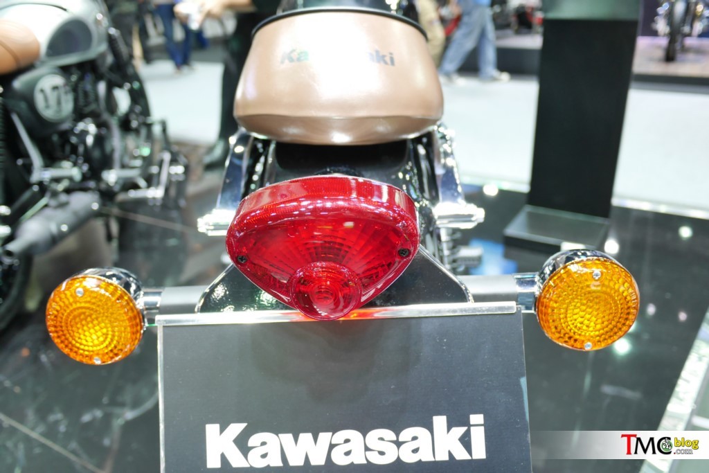 Soi chi tiết mô tô hoài cổ Kawasaki W250 giá 122 triệu đồng ảnh 10