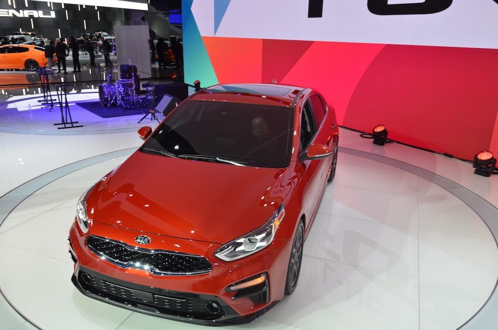 “Từ A tới Z” sedan Kia Forte 2019 thế hệ mới đấu Honda Civic ảnh 2