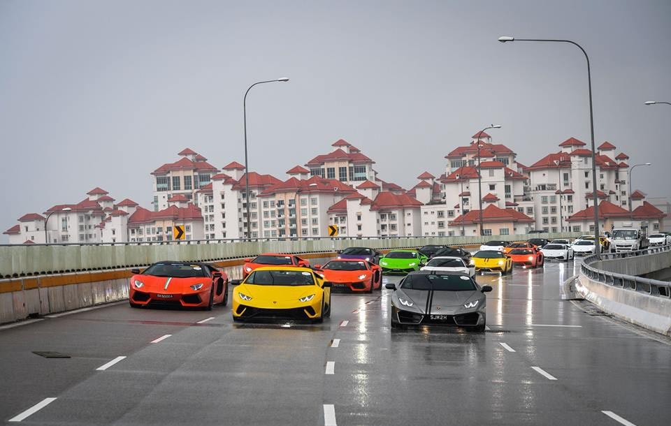 122 siêu xe chào mừng Lamborghini Urus ra mắt ở Singapore ảnh 9