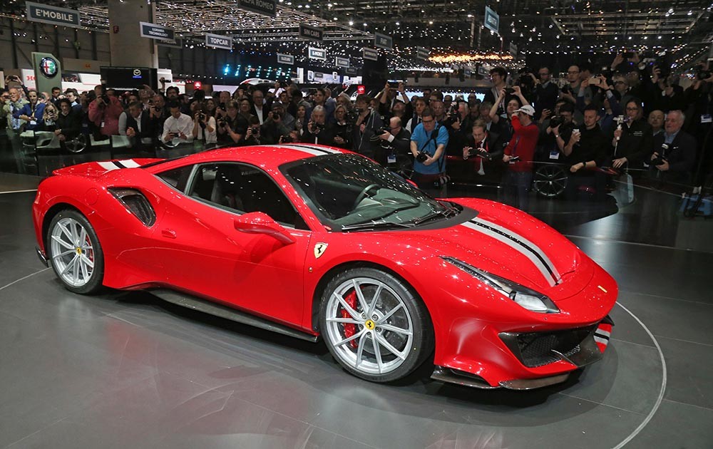Xem “Át chủ bài” Ferrari 488 PISTA phô diễn hiệu năng siêu việt  ảnh 6