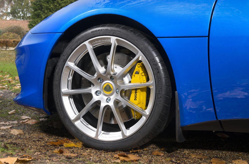 Siêu xe Lotus Evora GT410 Sport muốn “so găng” với Porsche ảnh 7