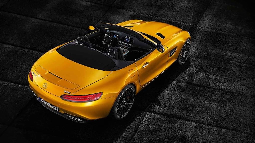 Siêu xe mui trần Mercedes-AMG GT S Roadster “chào hè“ ảnh 2