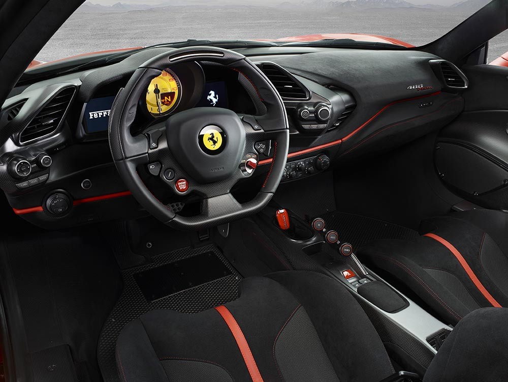 Chính thức ra mắt Ferrari 488 Pista đấu Porsche 911 GT2 RS ảnh 12