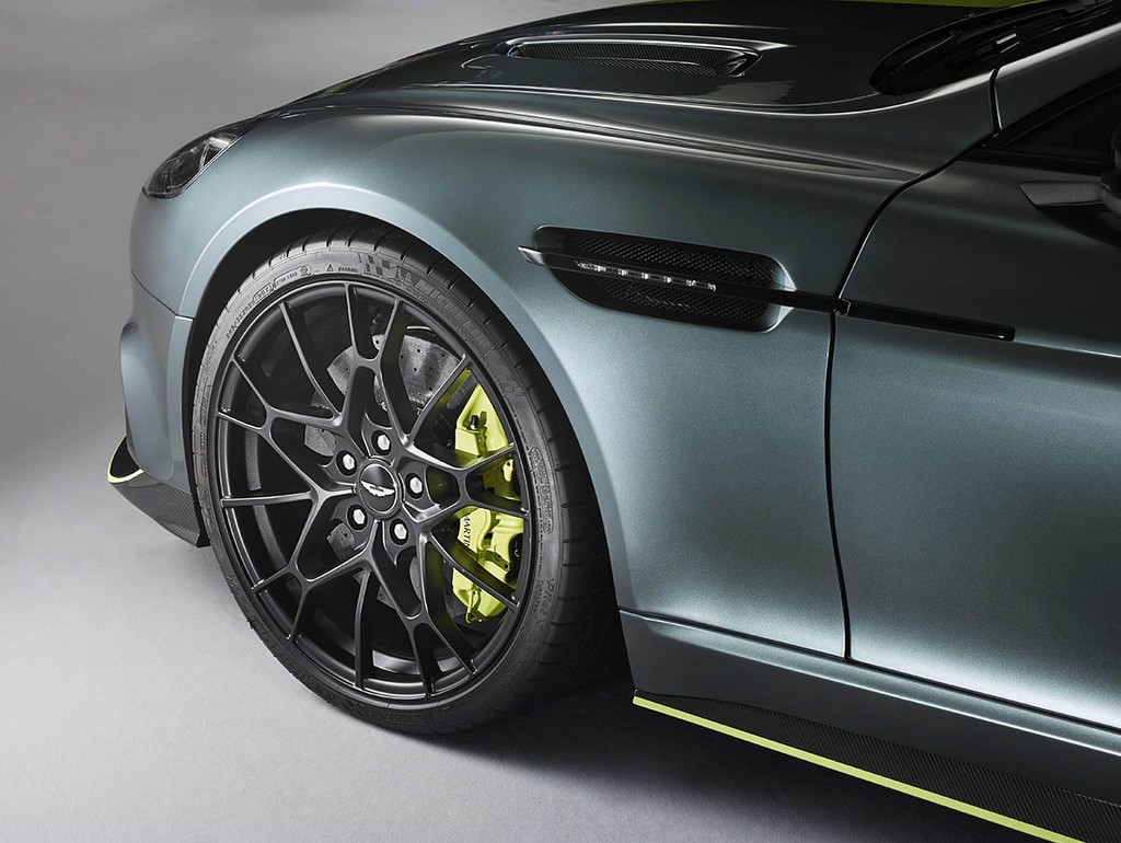 Ra mắt siêu sedan Aston Martin Rapide AMR giá 240.000 USD ảnh 6