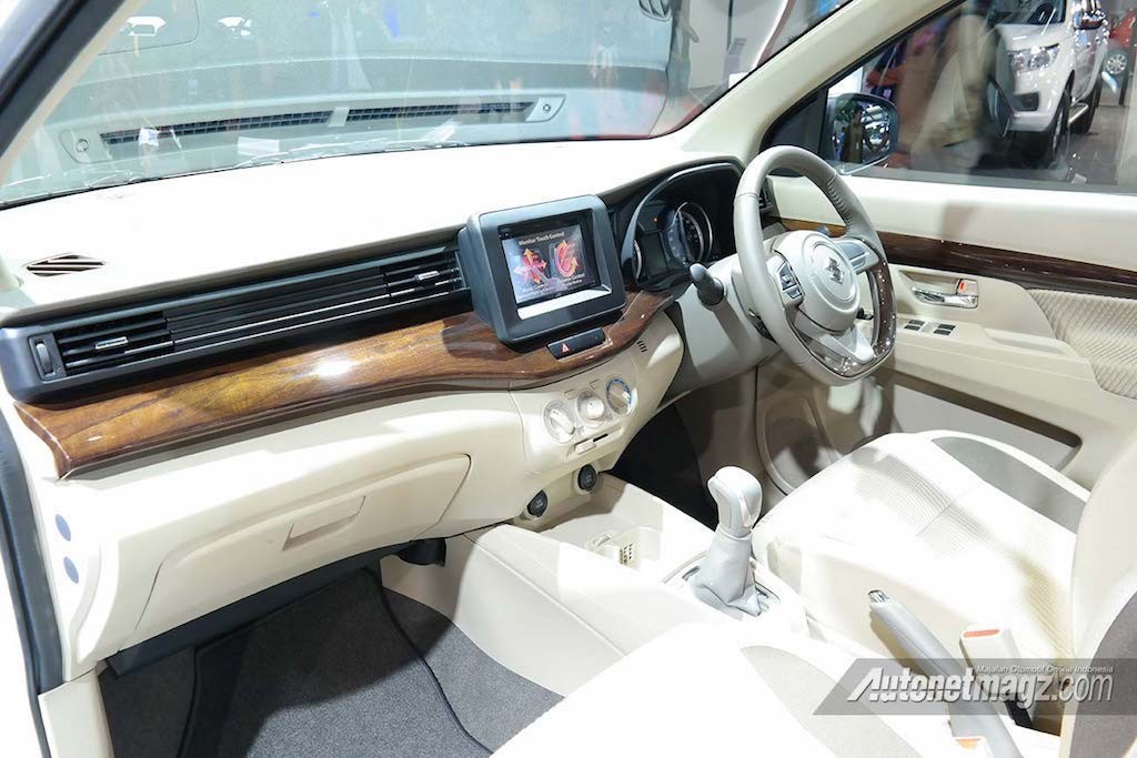 Cận cảnh MPV giá rẻ Suzuki Ertiga 2018 “lột xác” toàn diện ảnh 3