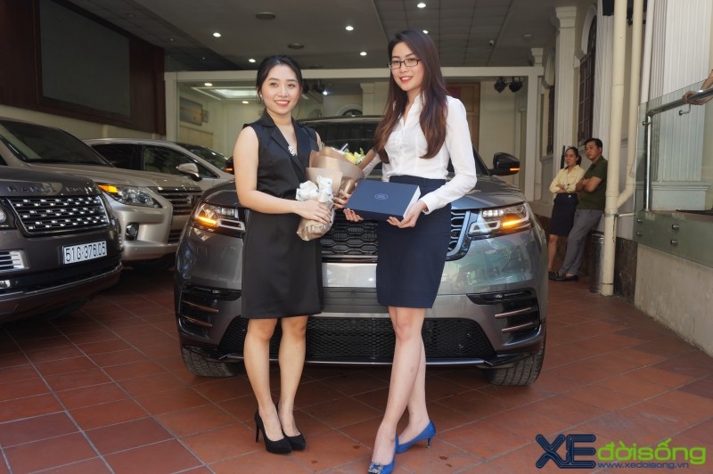 Nữ doanh nhân 9X sở hữu Range Rover Velar R-Dynamic SE đầu tiên Việt Nam ảnh 11